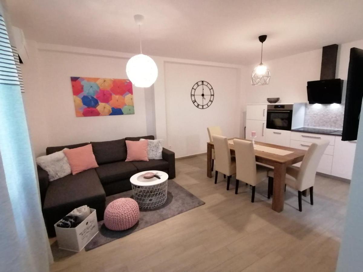 Apartments Pepe Novigrad  Екстер'єр фото