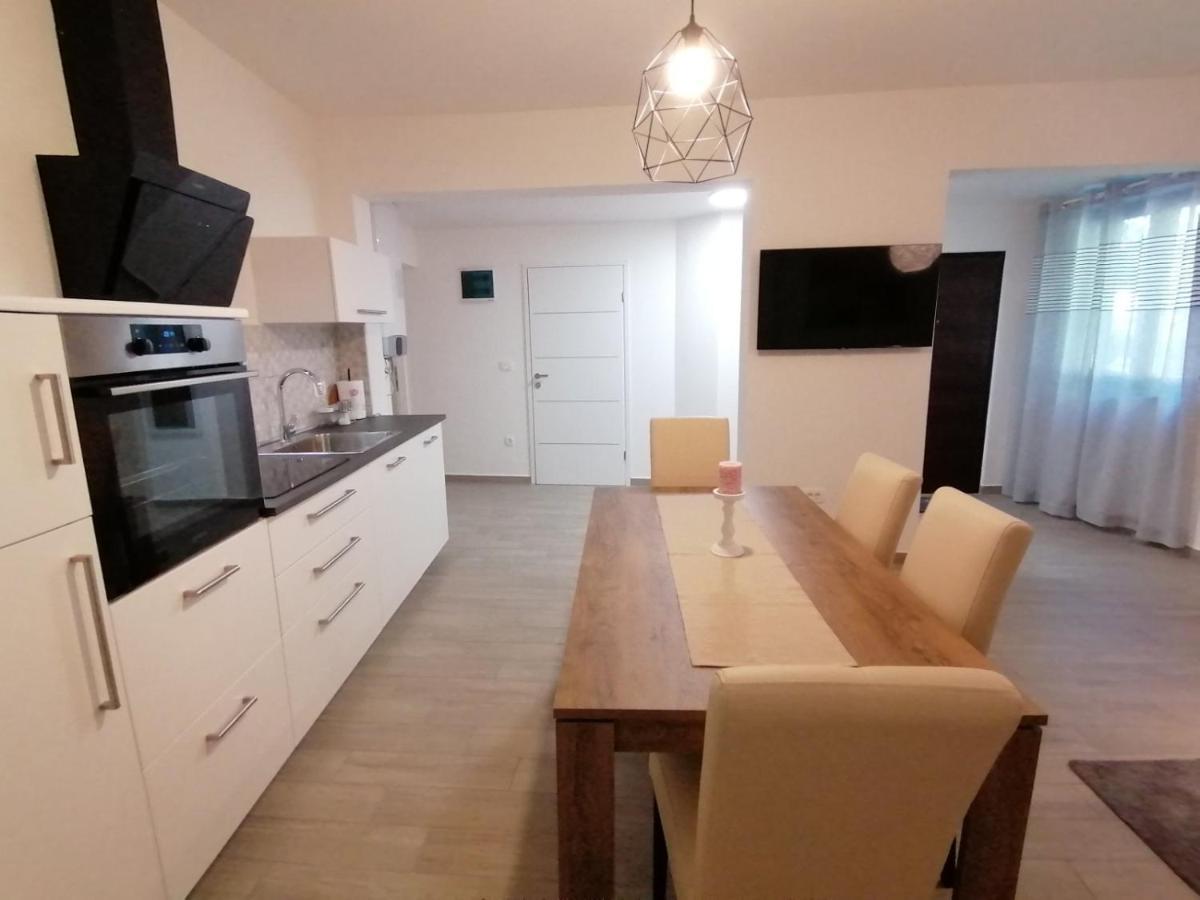 Apartments Pepe Novigrad  Екстер'єр фото