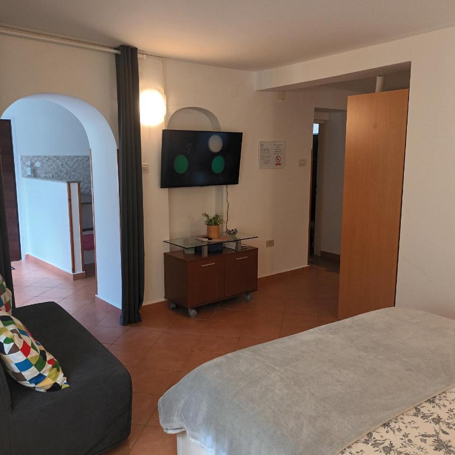 Apartments Pepe Novigrad  Екстер'єр фото