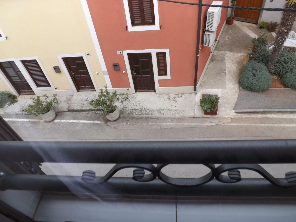 Apartments Pepe Novigrad  Екстер'єр фото